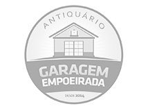 Antiquário Garagem Empoeirada